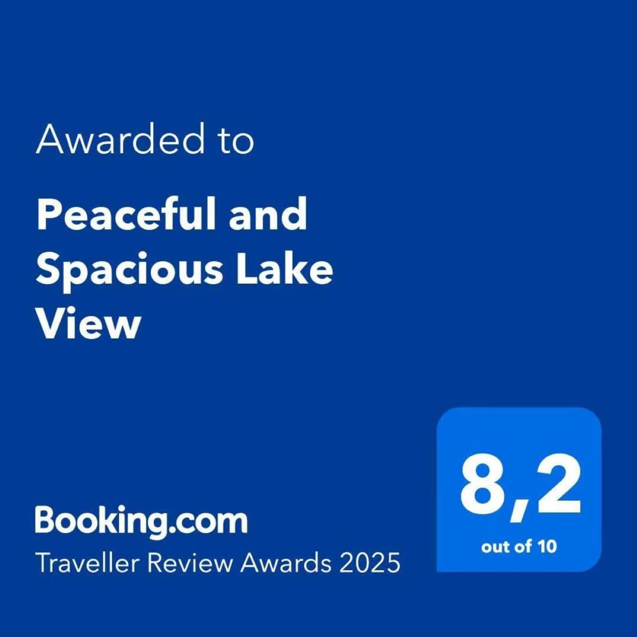 Peaceful And Spacious Lake View ウェストケロウナ エクステリア 写真